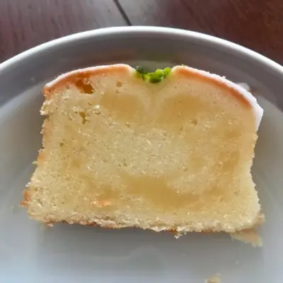レモンケーキのカット